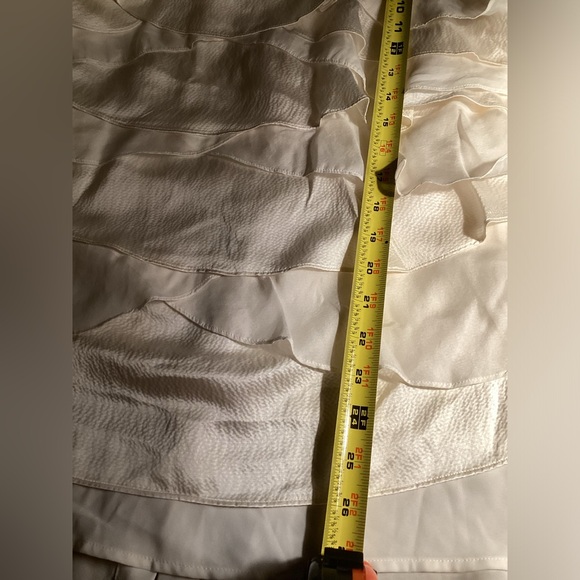 CREAM RUFFLES SLEEVELESS SILK BLOUSE SIZE XL - Picture 12 of 12